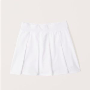 Abercrombie white pleated traveler tennis skirt/skort size M